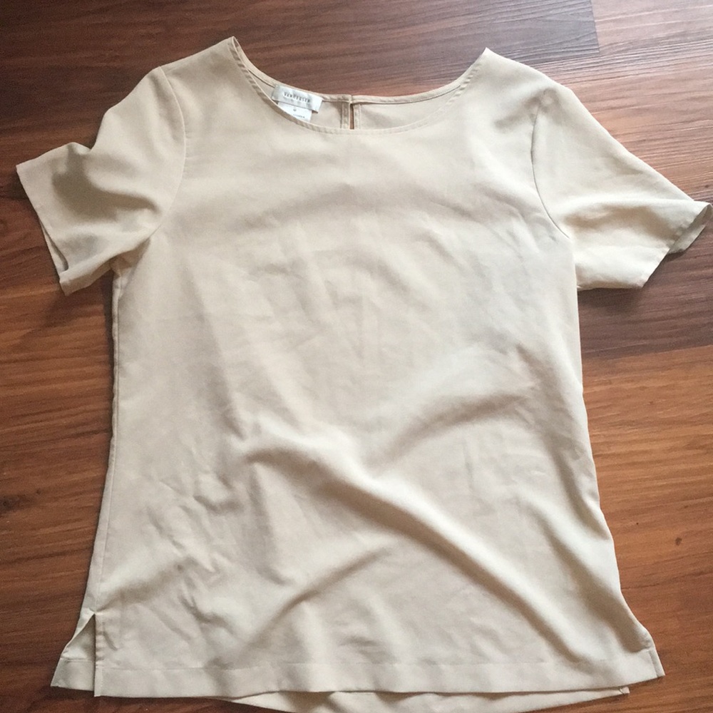 Beautiful Van Heusen blouse